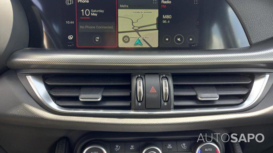 Alfa Romeo Stelvio 2.0 T Sprint Q4 AT8 de 2025