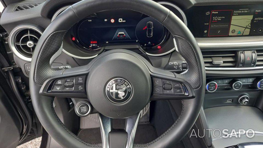 Alfa Romeo Stelvio 2.0 T Sprint Q4 AT8 de 2025