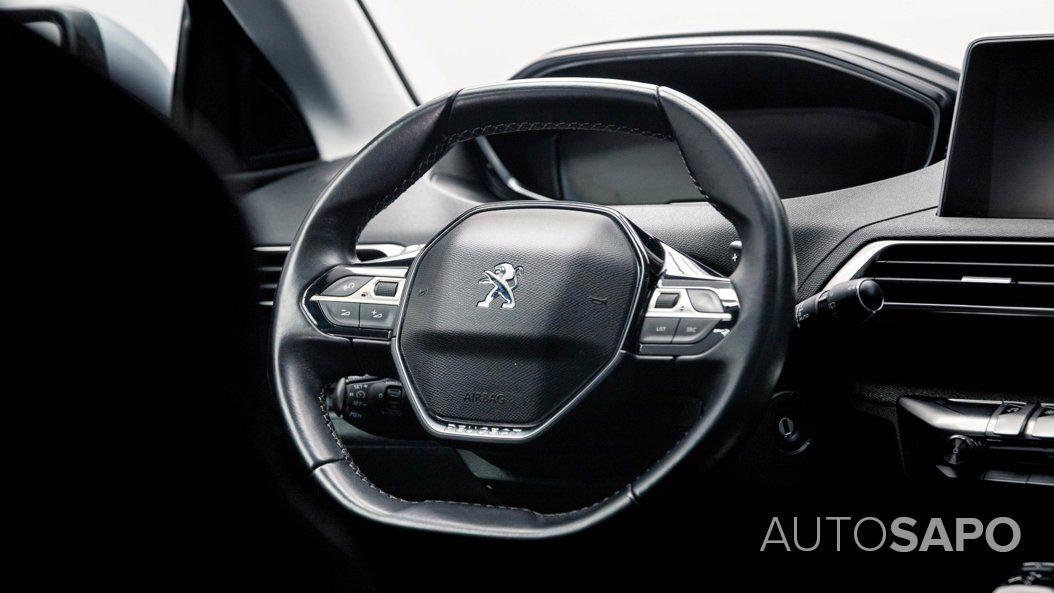 Peugeot 5008 1.5 BlueHDi Allure EAT8 de 2020