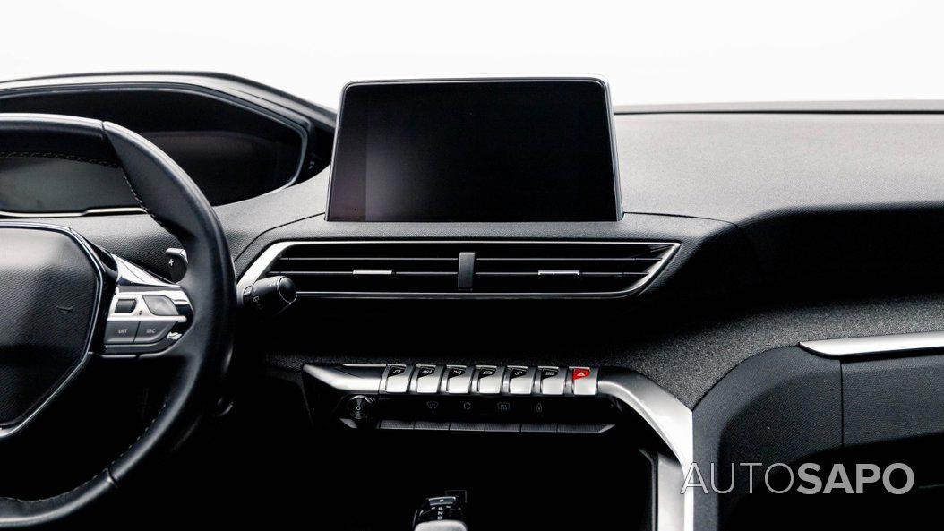 Peugeot 5008 1.5 BlueHDi Allure EAT8 de 2020