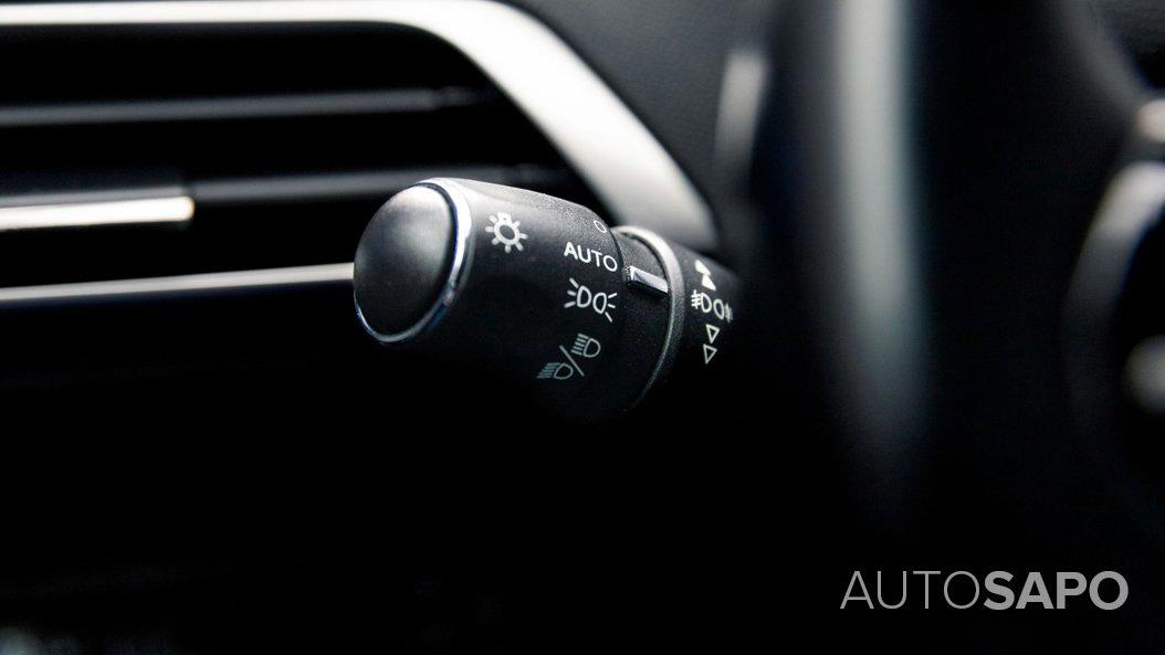Peugeot 5008 1.5 BlueHDi Allure EAT8 de 2020