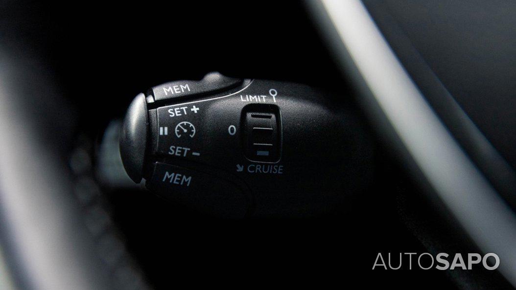 Peugeot 5008 1.5 BlueHDi Allure EAT8 de 2020