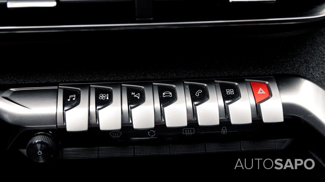 Peugeot 5008 1.5 BlueHDi Allure EAT8 de 2020