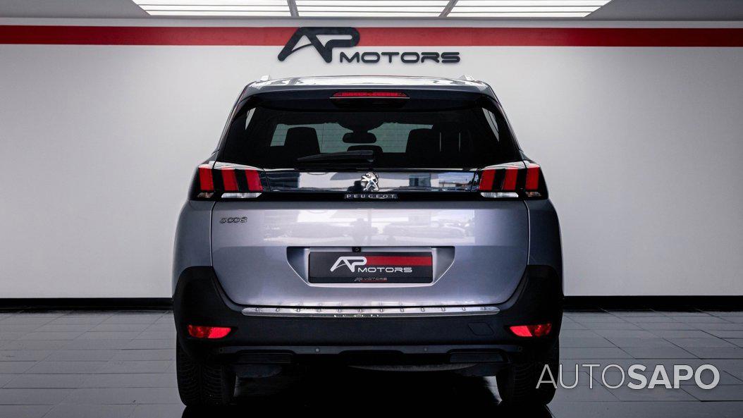 Peugeot 5008 1.5 BlueHDi Allure EAT8 de 2020