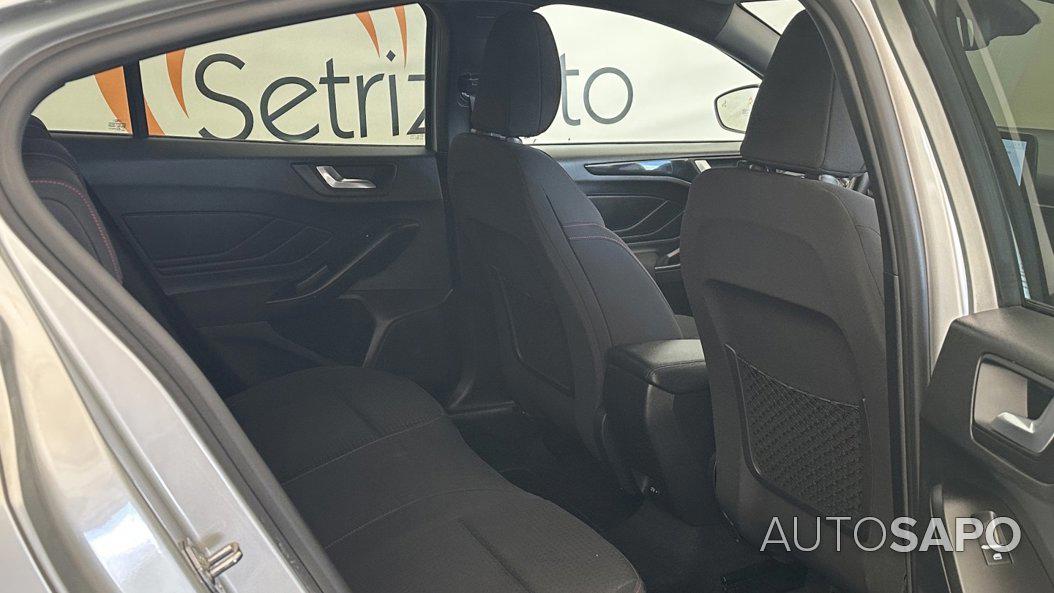 Ford Focus 1.0 EcoBoost MHEV ST-Line de 2021