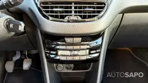 Peugeot 2008 1.2 PureTech Allure de 2017