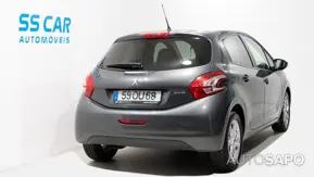Peugeot 208 de 2014