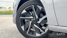 Peugeot 308 1.2 PureTech Allure EAT8 de 2024