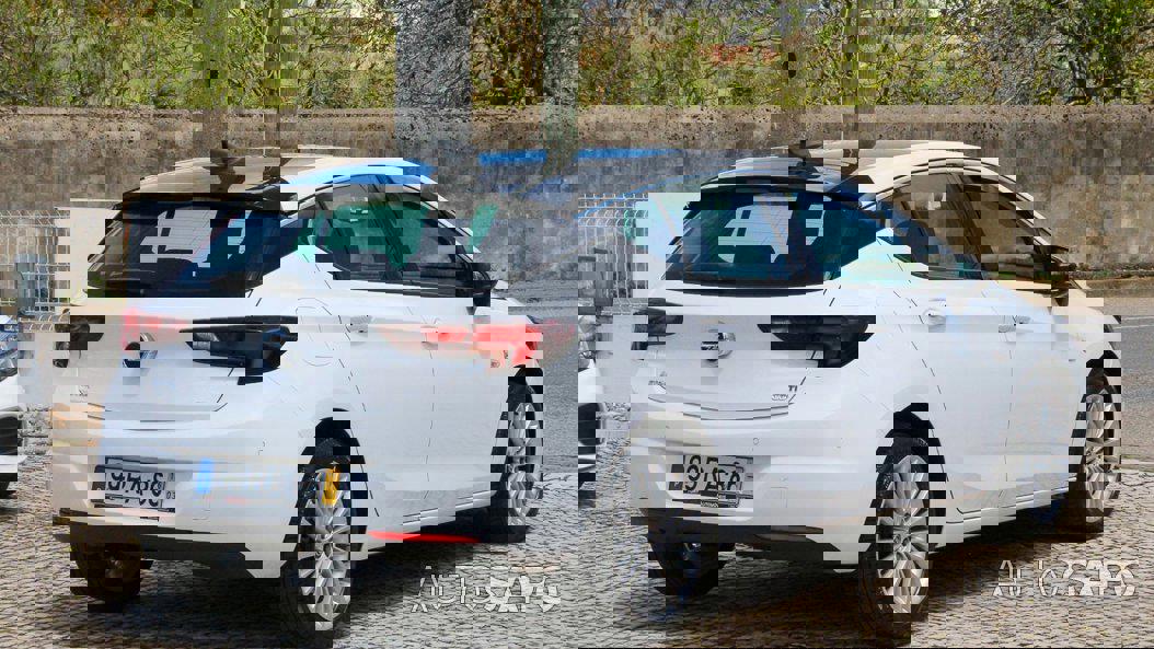 Opel Astra de 2016