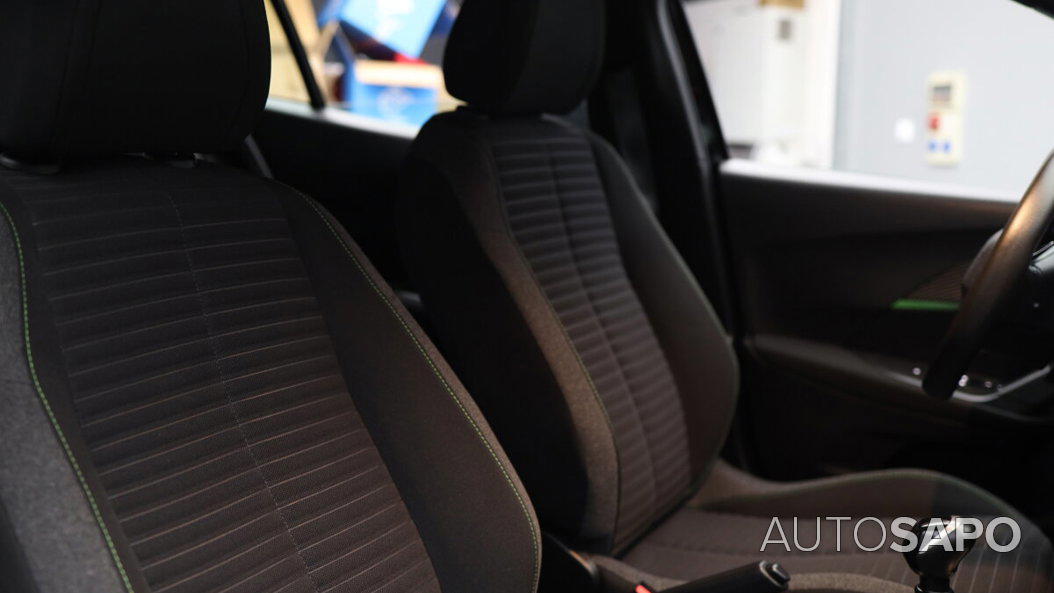 Peugeot 2008 1.2 PureTech Active Pack de 2024