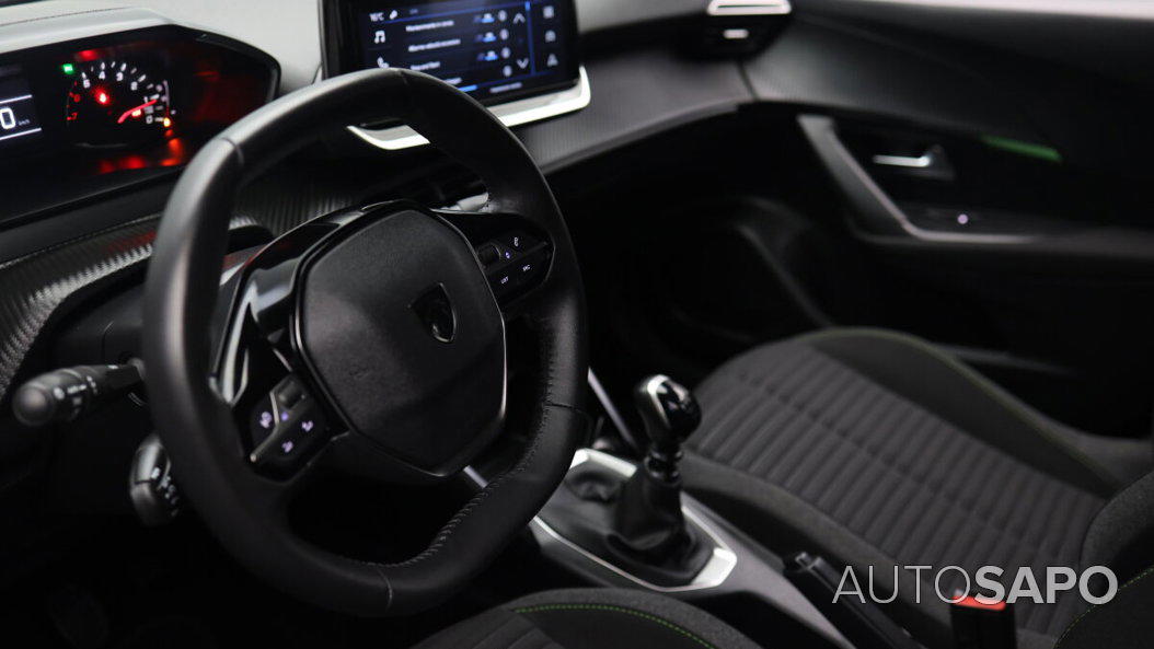 Peugeot 2008 1.2 PureTech Active Pack de 2024