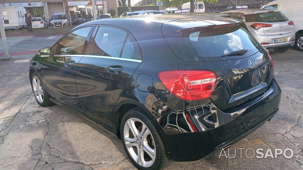 Mercedes-Benz Classe A 180 Avantgarde BlueEfficiency de 2014