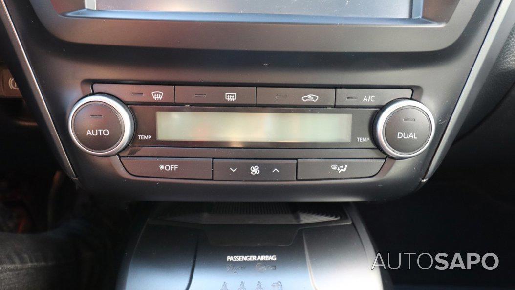 Toyota Avensis de 2016