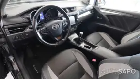 Toyota Avensis de 2016
