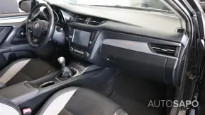 Toyota Avensis de 2016