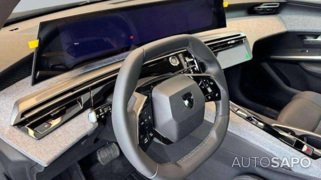 Peugeot 5008 de 2025