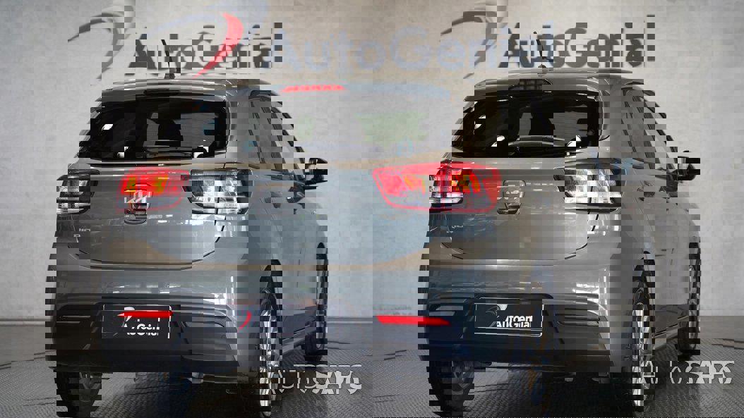 Kia Rio de 2023