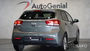 Kia Rio de 2023