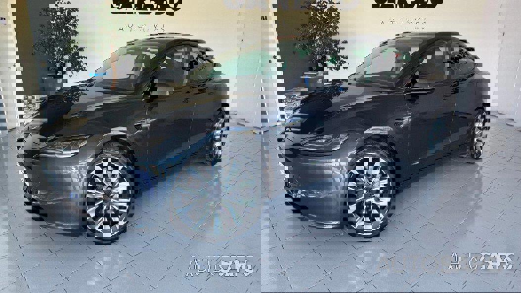 Tesla Model 3 de 2024