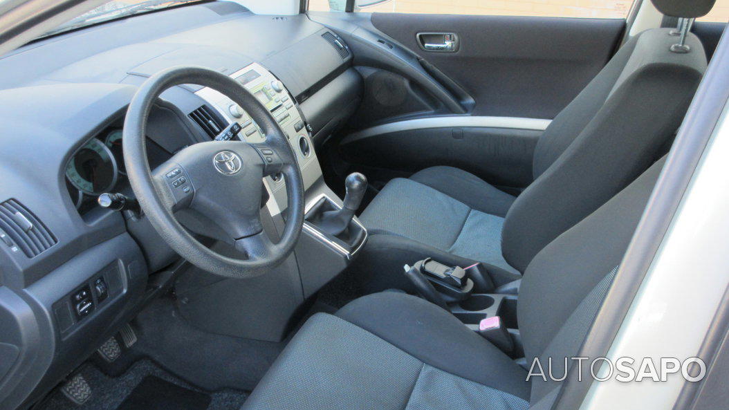 Toyota Verso 2.0 D-4D Comfort de 2004