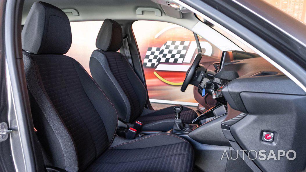 Peugeot 2008 1.2 PureTech Active de 2020