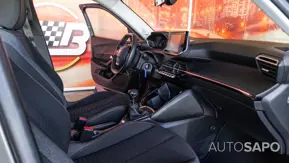 Peugeot 2008 1.2 PureTech Active de 2020