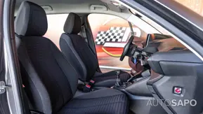Peugeot 2008 1.2 PureTech Active de 2020