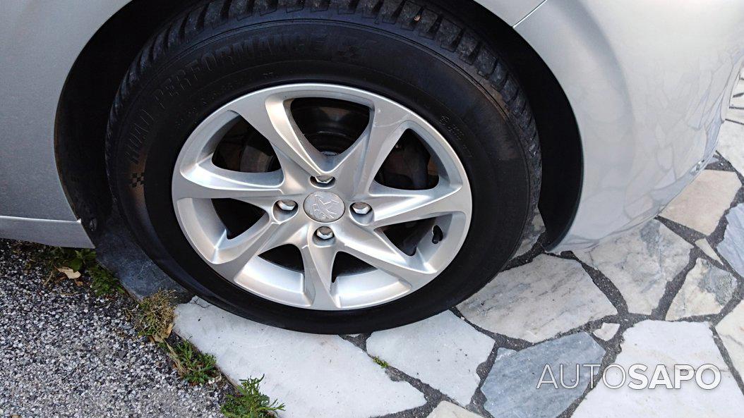 Peugeot 208 1.2 PureTech Style de 2013