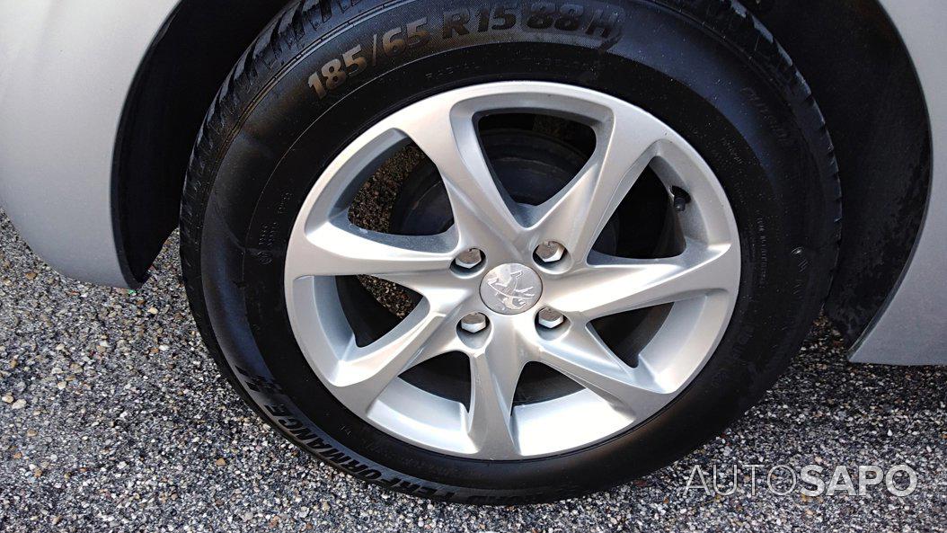 Peugeot 208 1.2 PureTech Style de 2013