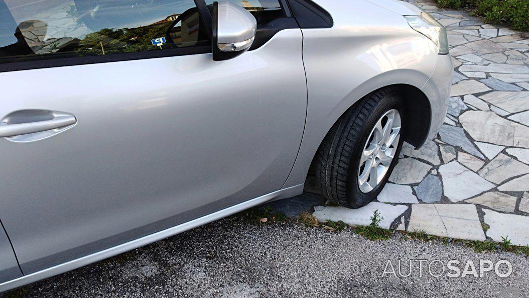 Peugeot 208 1.2 PureTech Style de 2013