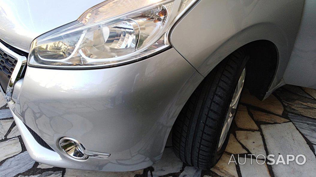 Peugeot 208 1.2 PureTech Style de 2013