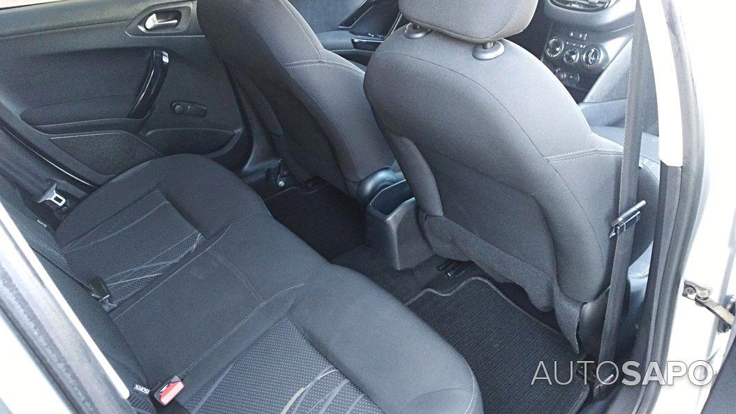 Peugeot 208 1.2 PureTech Style de 2013