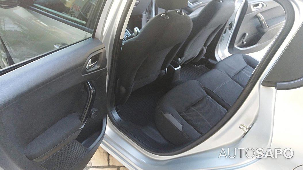 Peugeot 208 1.2 PureTech Style de 2013
