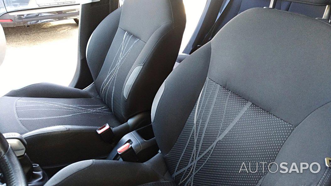 Peugeot 208 1.2 PureTech Style de 2013