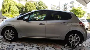 Peugeot 208 1.2 PureTech Style de 2013