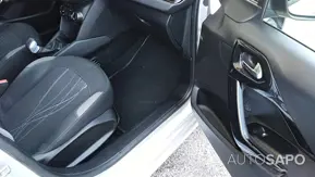 Peugeot 208 1.2 PureTech Style de 2013