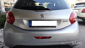 Peugeot 208 1.2 PureTech Style de 2013