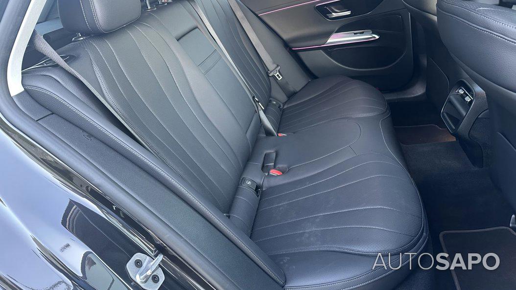 Mercedes-Benz Classe E 300 e Avantgarde de 2024