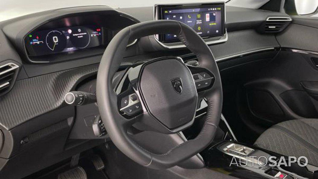 Peugeot 208 1.2 PureTech GT de 2024
