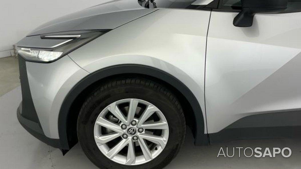 Toyota C-HR 1.8 Hybrid Comfort de 2024