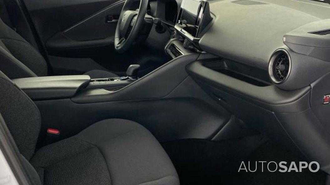 Toyota C-HR 1.8 Hybrid Comfort de 2024