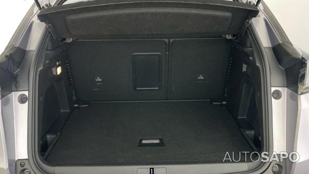 Peugeot 3008 1.2 PureTech Allure de 2021