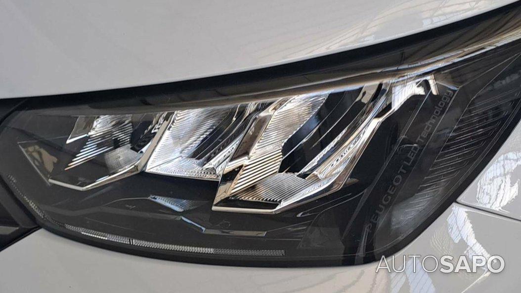 Peugeot 2008 1.2 PureTech Allure de 2024