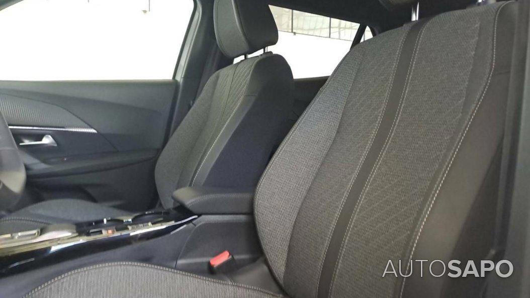Peugeot 2008 1.2 PureTech Allure de 2024