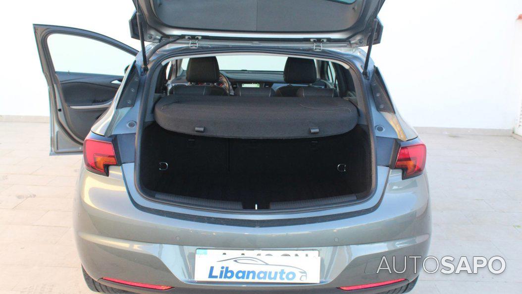 Opel Astra de 2020