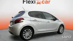 Peugeot 208 1.2 PureTech Allure de 2018
