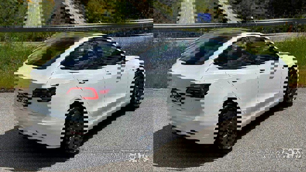 Tesla Model 3 Standard Range Plus RWD de 2022