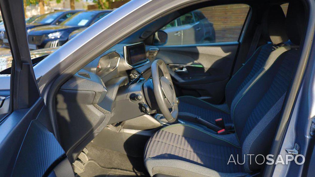 Peugeot 2008 1.2 PureTech Active de 2024