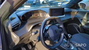Peugeot 2008 1.2 PureTech Active de 2024