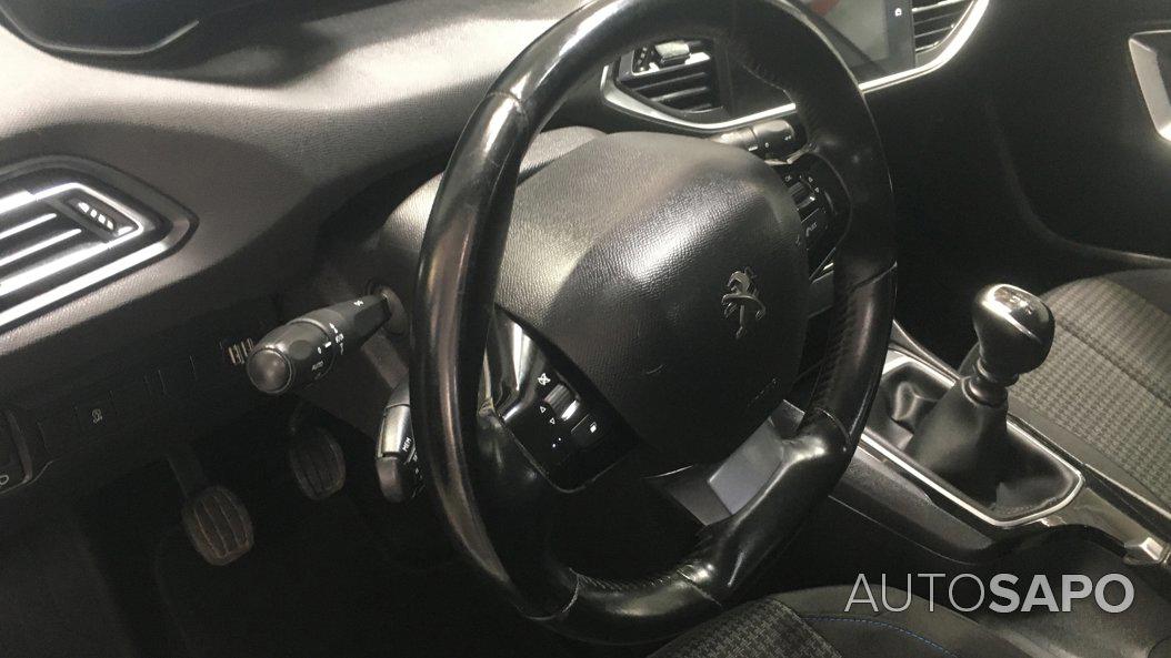 Peugeot 308 1.5 BlueHDi Style de 2020